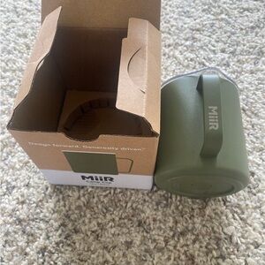 SMITH✖︎MiiR
Camp Mag